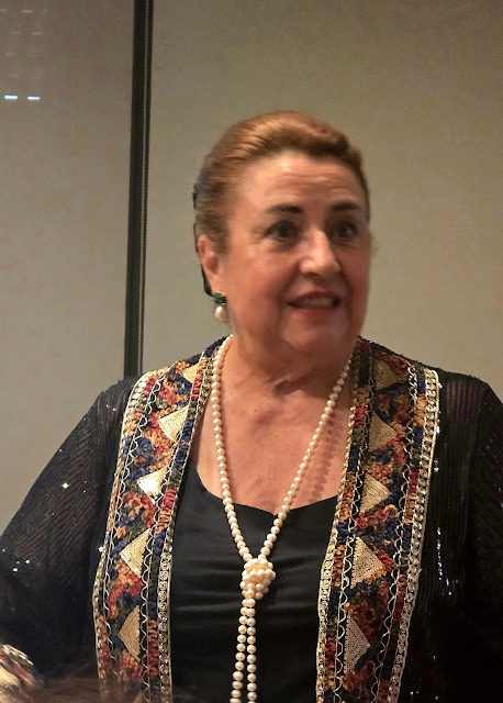 En este momento estás viendo GIOVANNA DE CALDERÓN. CONFERENCIA SOBRE «LAS SALONNIÈRES DEL XIX» EN LA TERTULIA ILUSTRADA